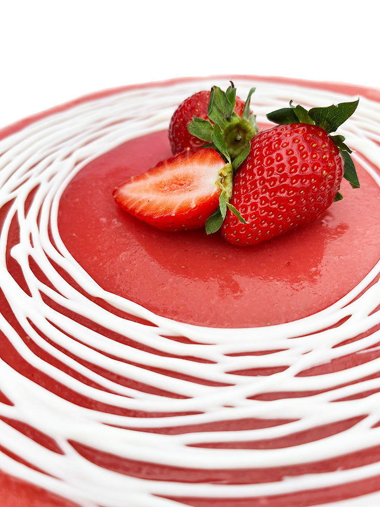 Strawberry mousse cake